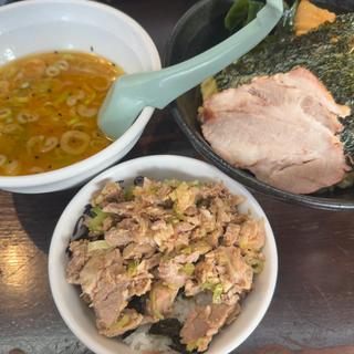 つけ麺醤油とんこつとぶためし小