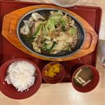 大分名物ニラ豚定食