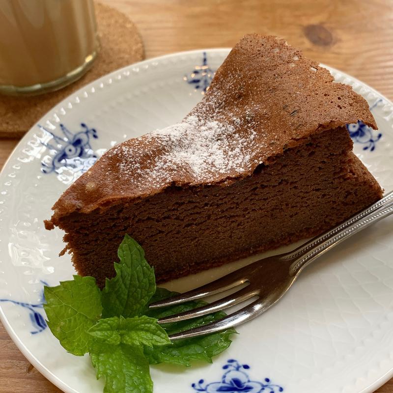 ガトーショコラ(ティールーム バートン TEA ROOM BURTON)