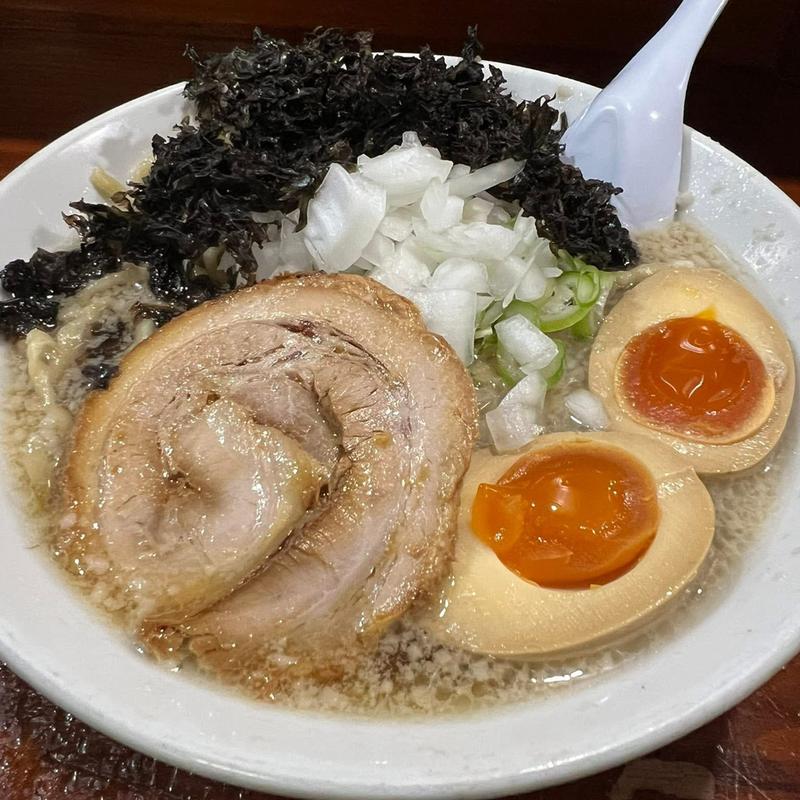 背脂煮干し 味玉 岩のり 玉ねぎ(にぼちゃん)