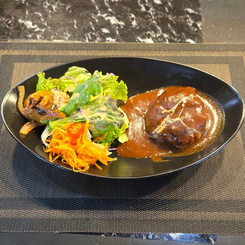 黒毛和牛＆霧島黒豚 ハンバーグセット(TOROMI洋食堂)