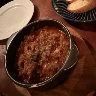 牛すじの赤ワイン煮