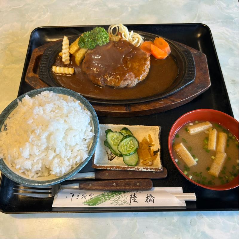 ジャンボハンバーグ定食(陸橋レストラン )