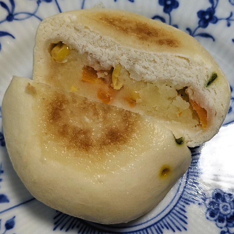 おやき（じゃがいもコーン）(小川の庄おやき村 長野MIDORI店 )