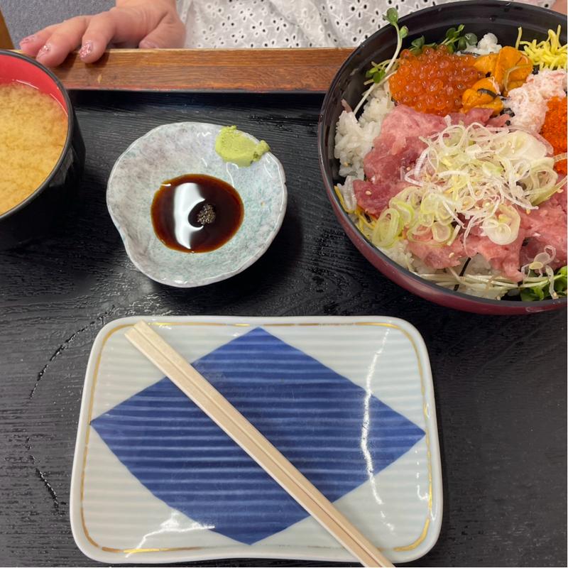 わがまま丼(市場食堂 花いち)