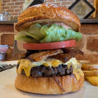 ベーコンチーズバーガー
