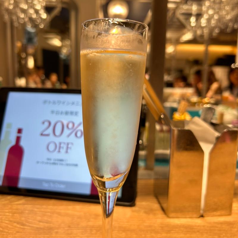 (赤白 ルクア大阪店 （コウハク）)