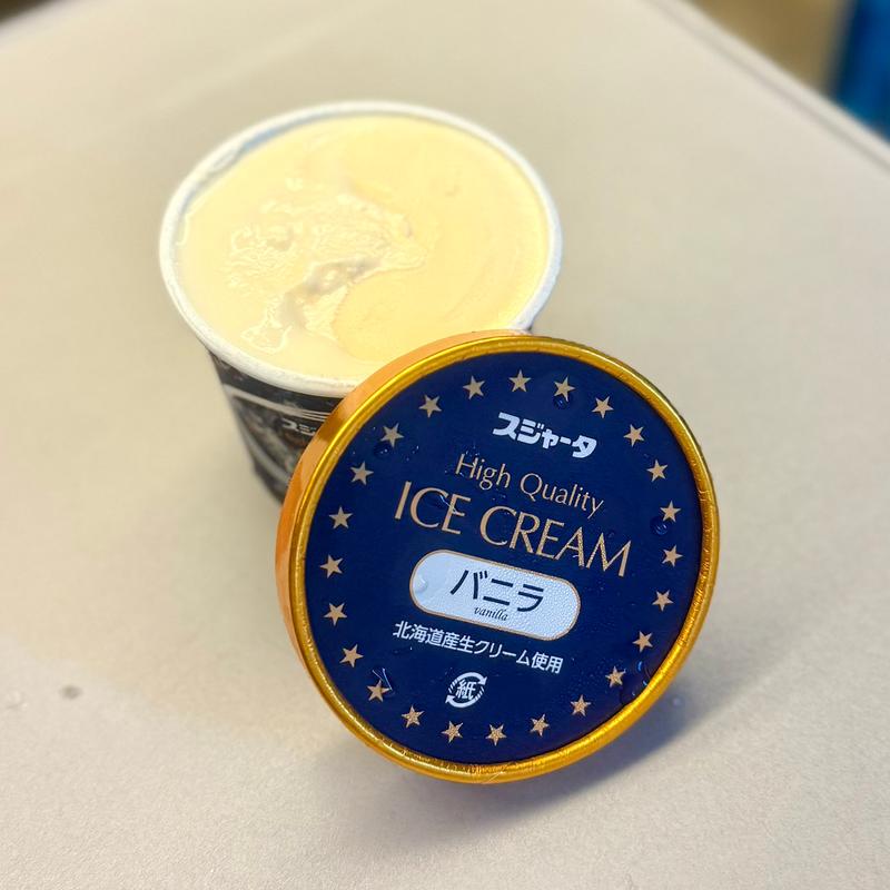 スジャータ　アイスクリーム(PLUSTA東京中央待合)