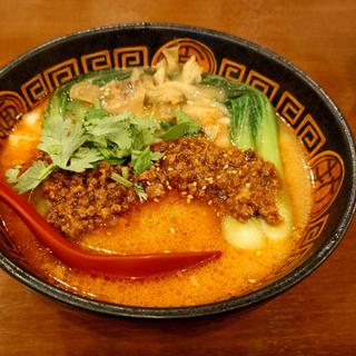 タンタン刀削麺