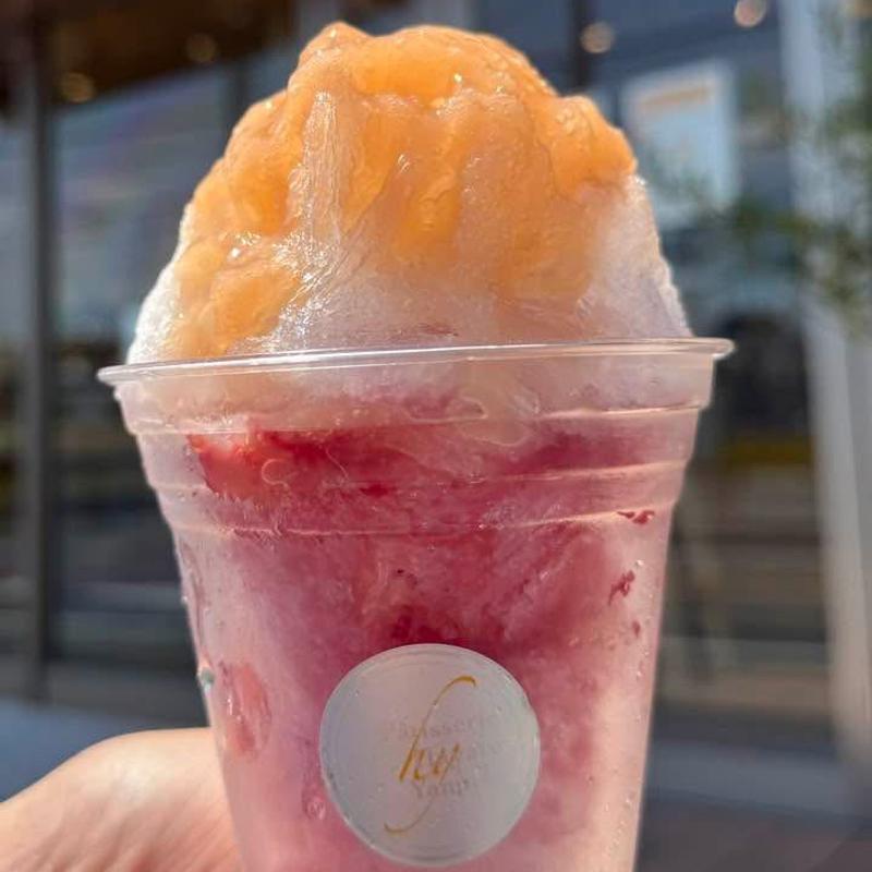 桃のかき氷(パティスリーハヤトヤマダ)