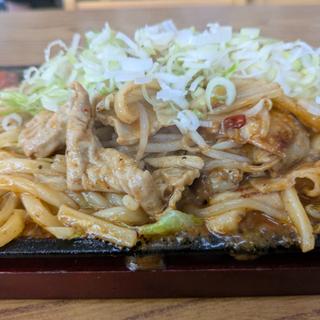 味噌ホルモン焼きうどん（大）