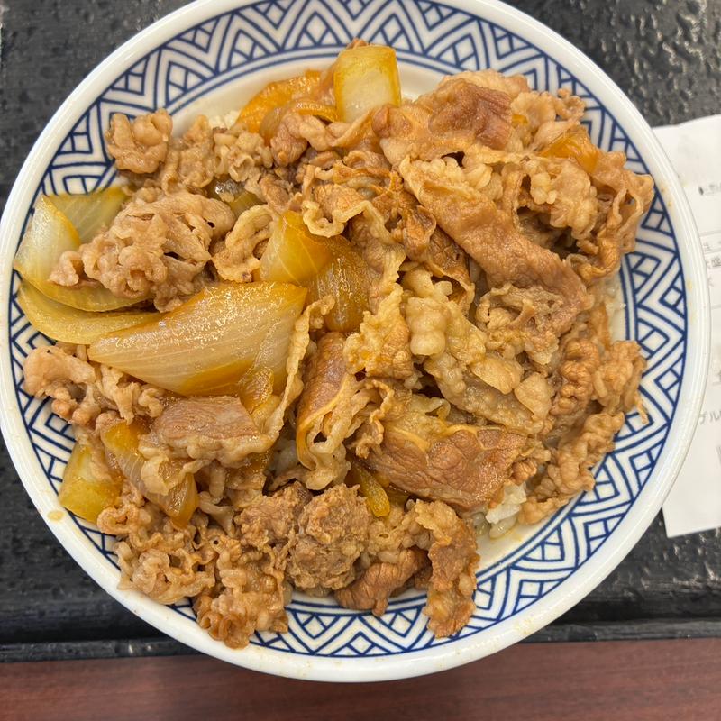 牛丼（大盛）(吉野家 横浜駅西口店)