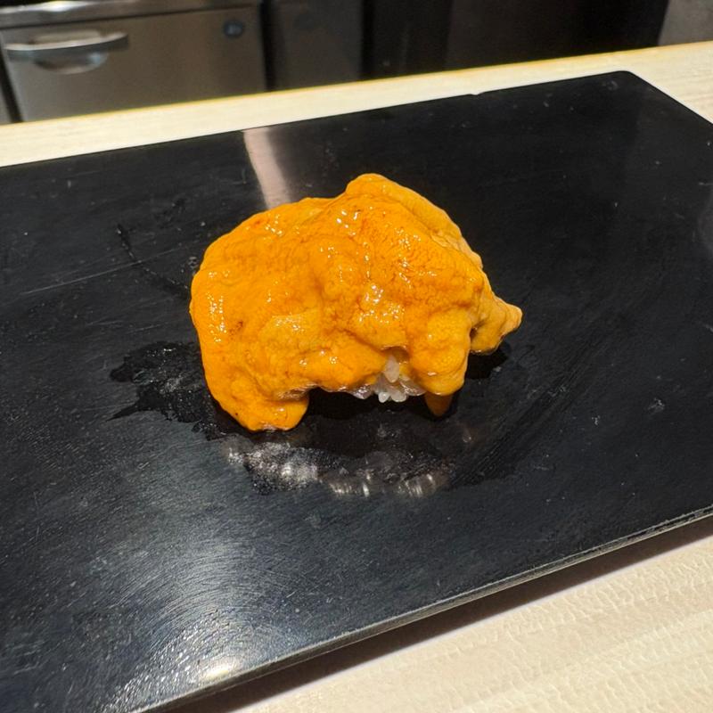 ウニ(立喰 鮨となり 麻布十番)