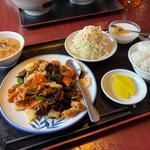 四川風ホルモン炒め定食