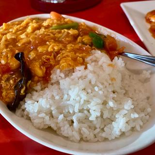 玉子とトマトの餡掛けご飯