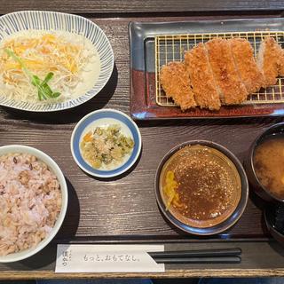 ロースカツ御膳