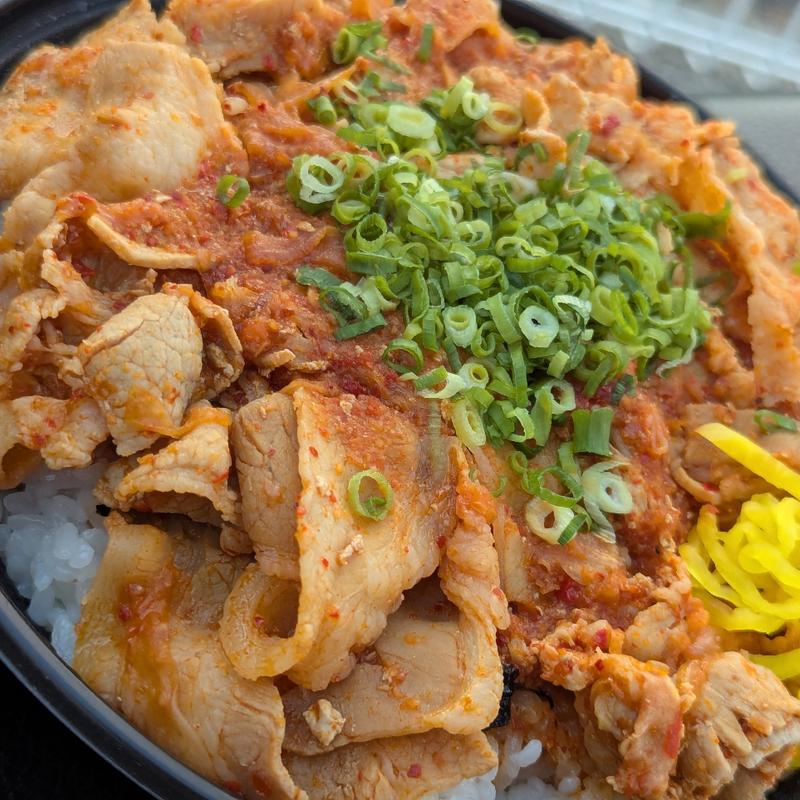 赤辛ガッツ丼（大盛り）(串カツ田中 南浦和店)