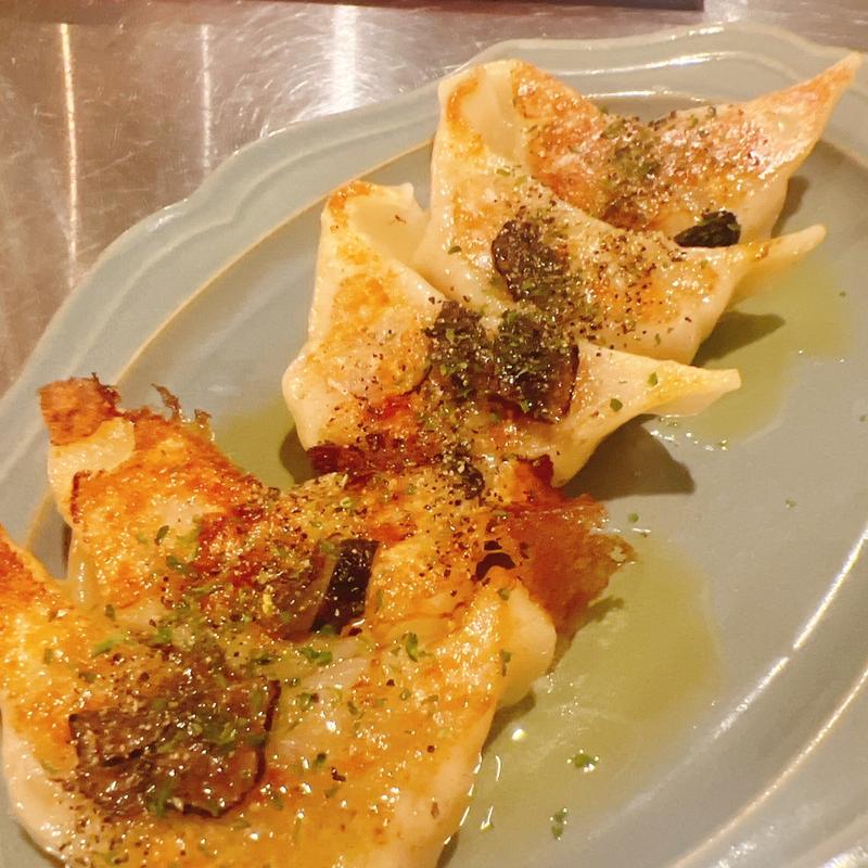 トリュフ餃子(新赤坊（ニューあかんぼ）ジビエと中華とお酒)