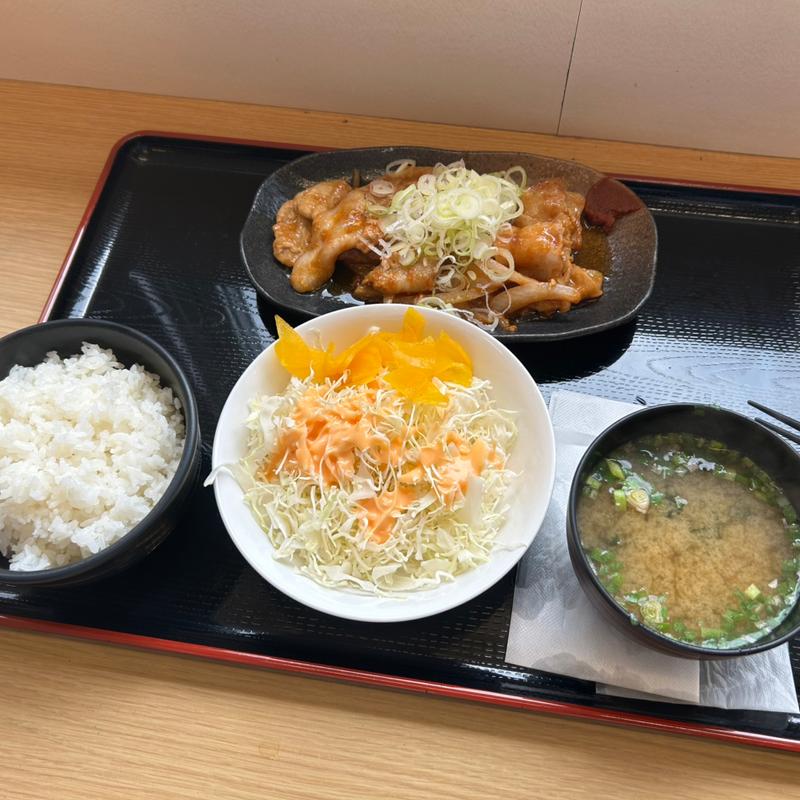 豚肉のニンニク味噌炒め定食(安積パーキングエリア（上り線）スナックコーナー )