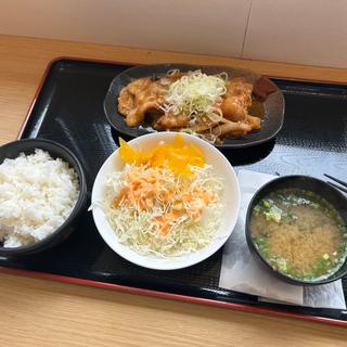 豚肉のニンニク味噌炒め定食