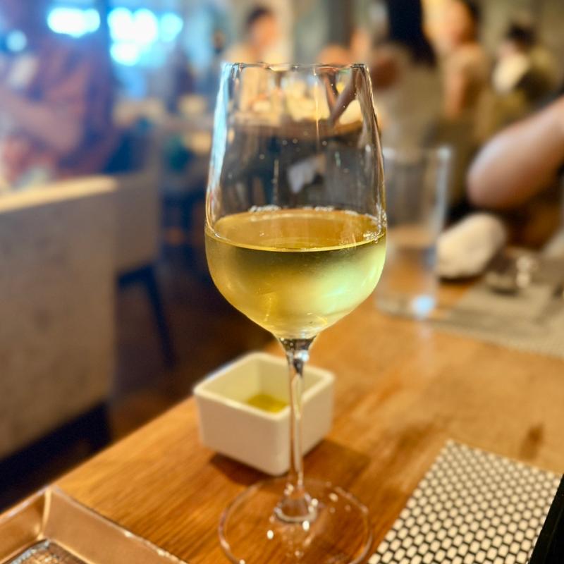 白ワイン(FUNATSURU KYOTO KAMOGAWA RESORT （フナツルキョウトカモガワリゾート）)