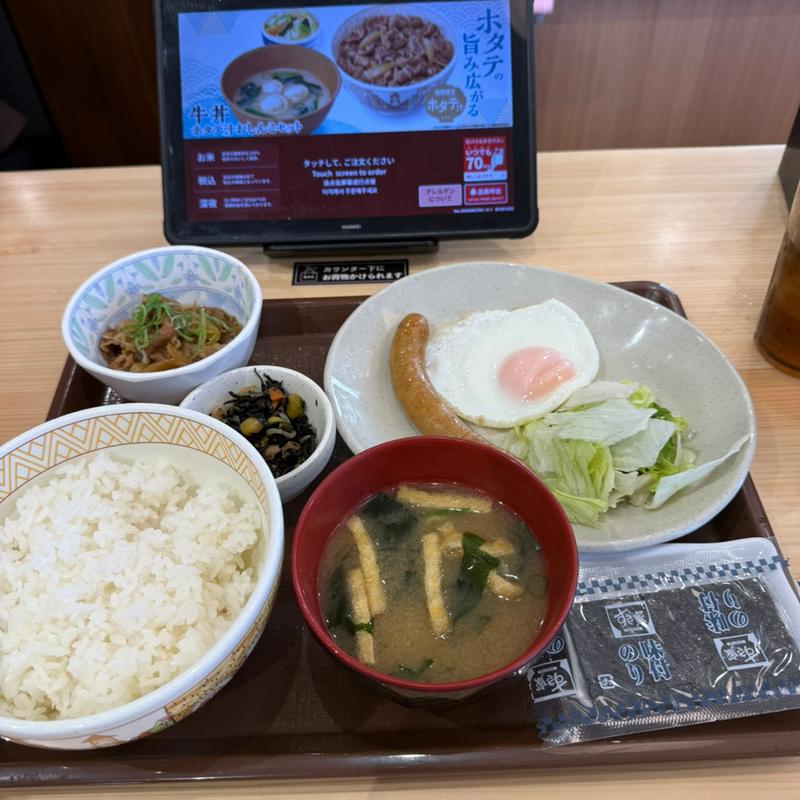 牛小鉢ソーセージエッグ朝食　アイスコーヒーL(すき家 川口榛松店 )