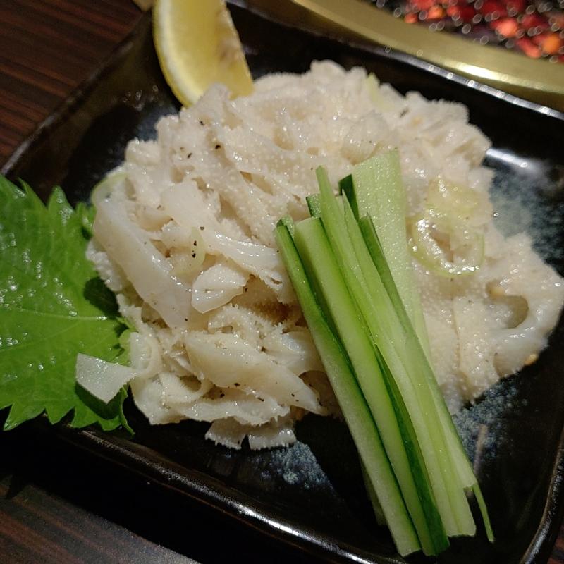 センマイ刺し(炭火焼肉 きらく亭)