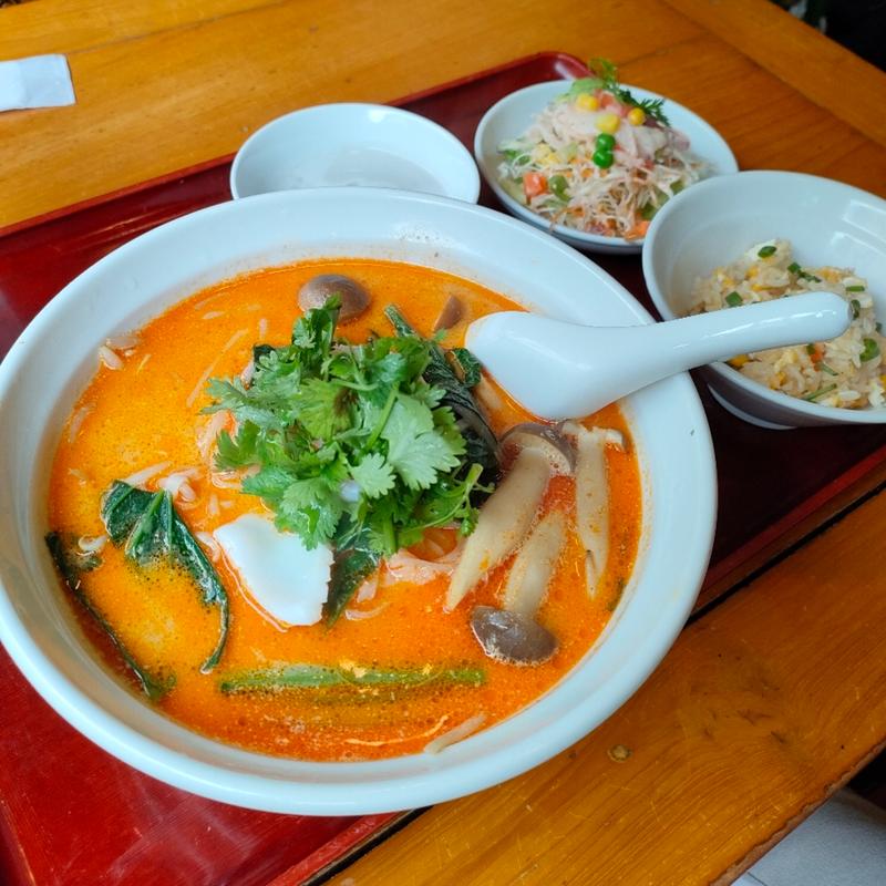 トムヤムクンラーメンセット(ジャスミン タイ 六本木本店)