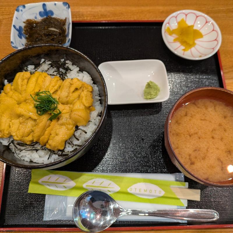 うに丼(青森きっちんPOPE （アオモリキッチン ポペ）)