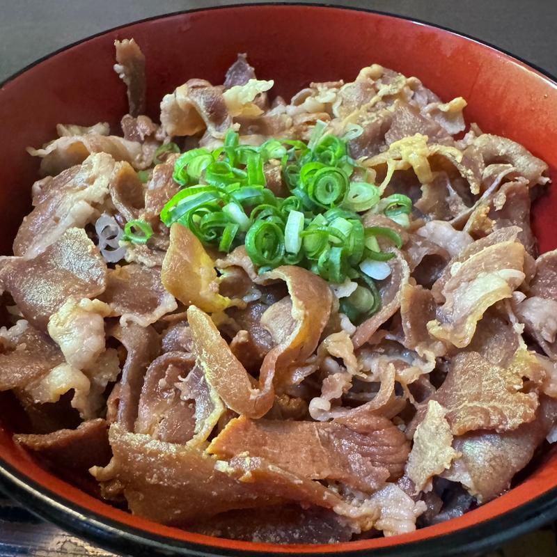 黒豚丼ランチ(焼肉厨房　わきもと )