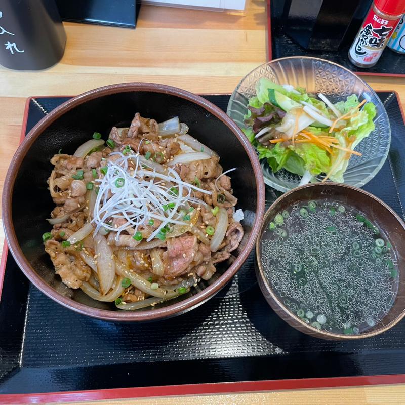 牛カルビ丼セット(串焼居酒屋 創けん 川崎)