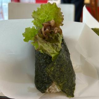 まるみ豚焼肉レタス
