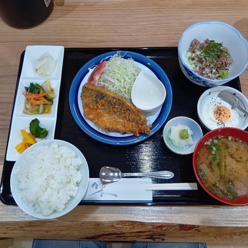 あじフライ＆なめろう定食(お食事処 来楽(らいらっく))