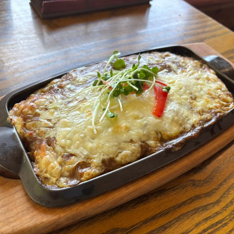 焼きカレー（玉子のせ）(ごはんCAFE サルデーレ)