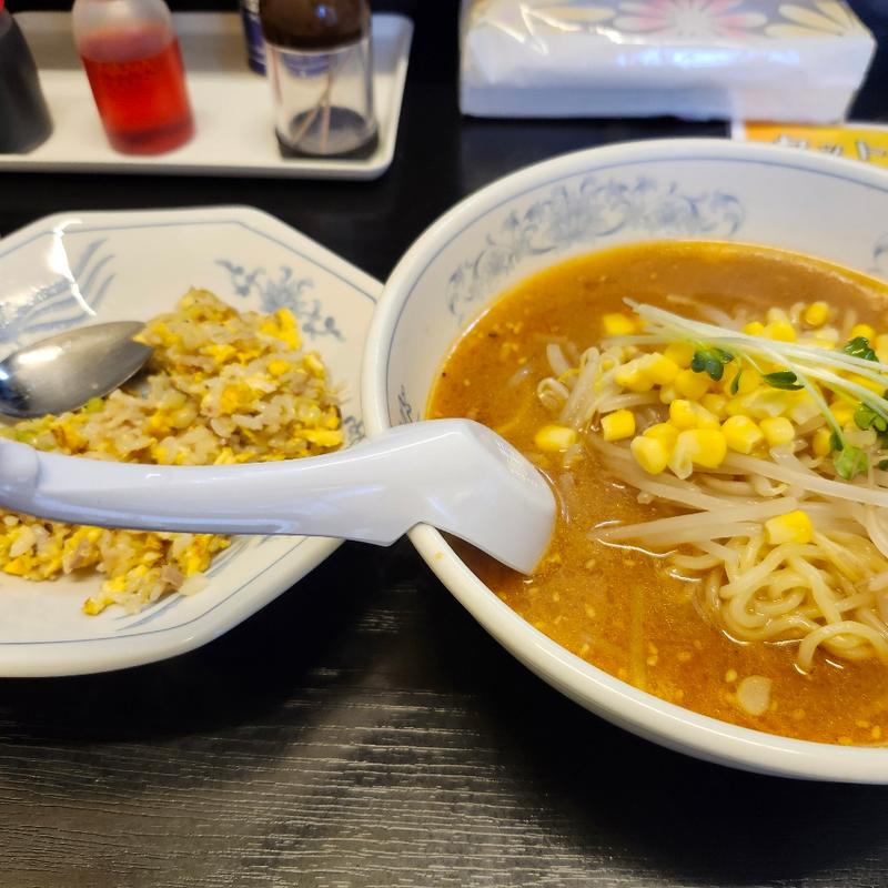 Cセット(ラーメンランド 開南店 )