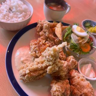 カラアゲ定食