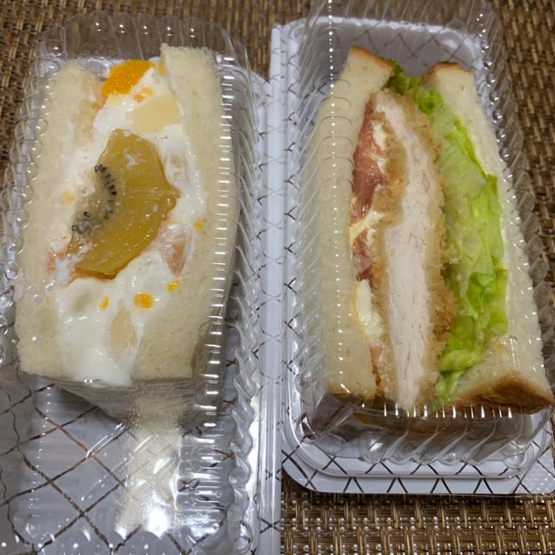 (大髙サンドイッチ製作所)