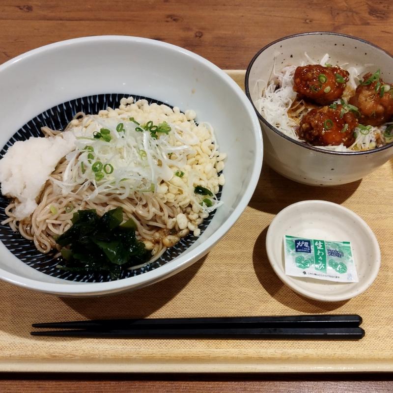 そばと小丼セット(冷やしおろし たぬき蕎麦＋甘からだれの鶏唐揚げ丼)(大戸屋 ごはん処アリオ亀有店)