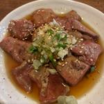 レバ刺し炙り(八幸 すずらん通り店 )