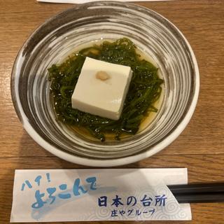 お通し　めかぶ豆腐