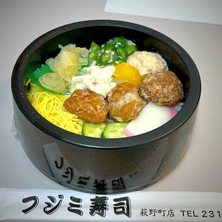 マグロの唐揚げいろいろ丼