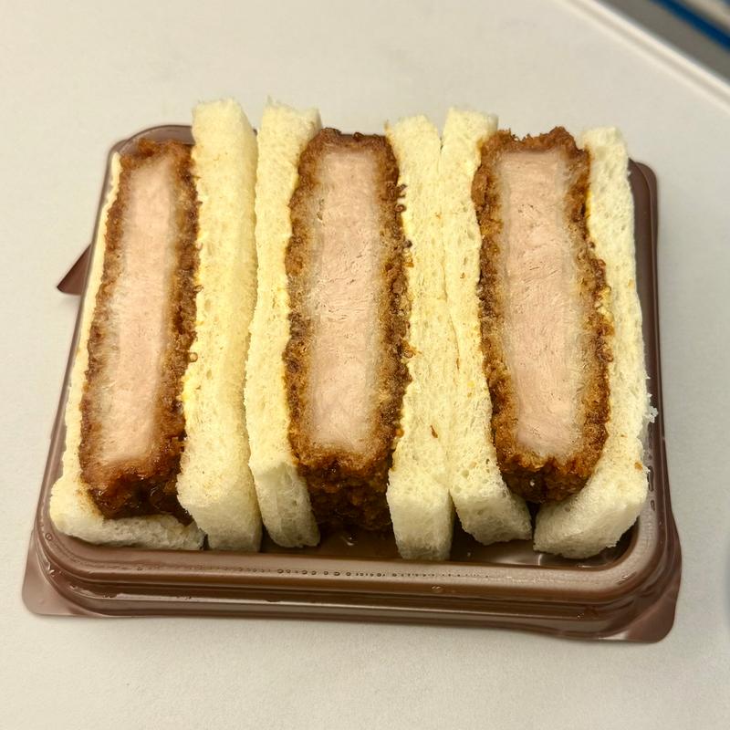 厚切りヒレカツサンド(PLUSTA Gift京都幹線中央改札内)