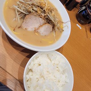 鉄鍋焼味噌