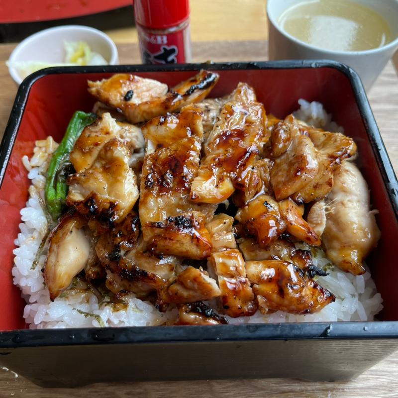 特盛焼きとり重　大盛り(串焼と手造料理トラットリ家 えるビス)