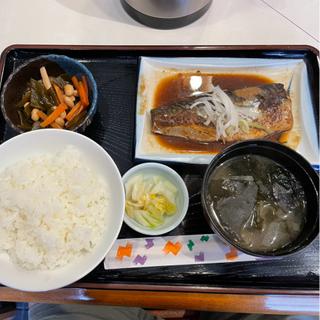 鯖の味噌煮定食