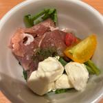 生ハムとクリームチーズのサラダ