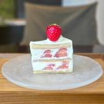 苺のプレミアムショートケーキ