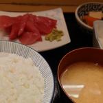 まぐろぶつ切り定食