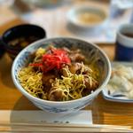 ピリ辛スタミナ丼