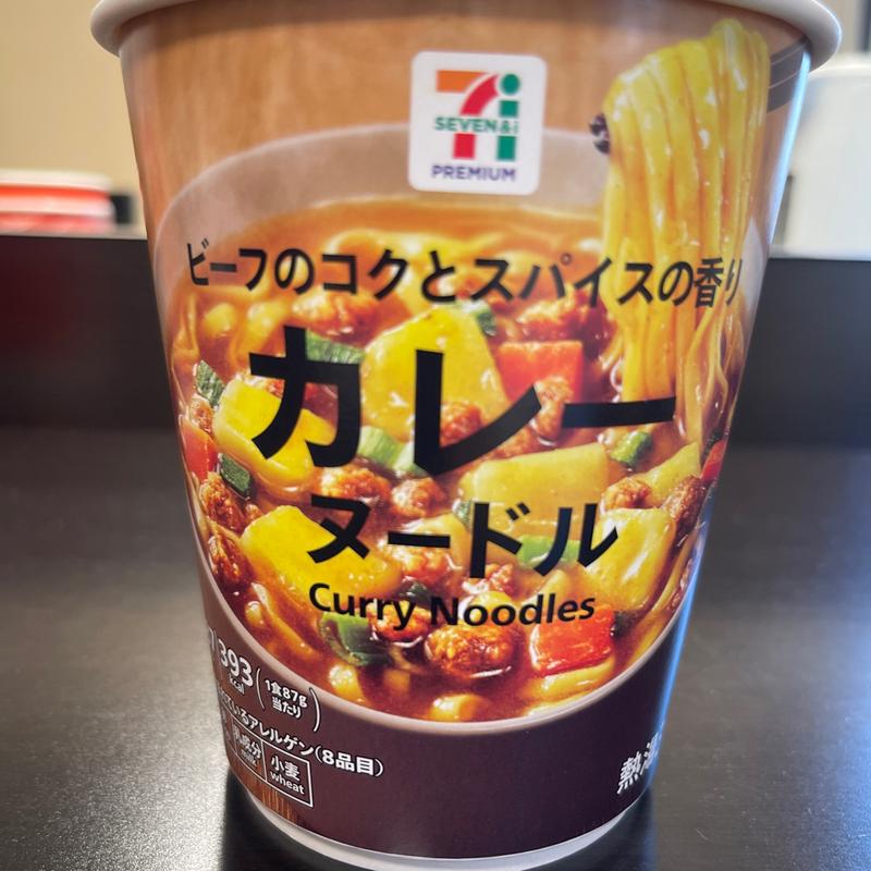 カレーヌードル(セブンイレブン 新潟東堀通6番町)